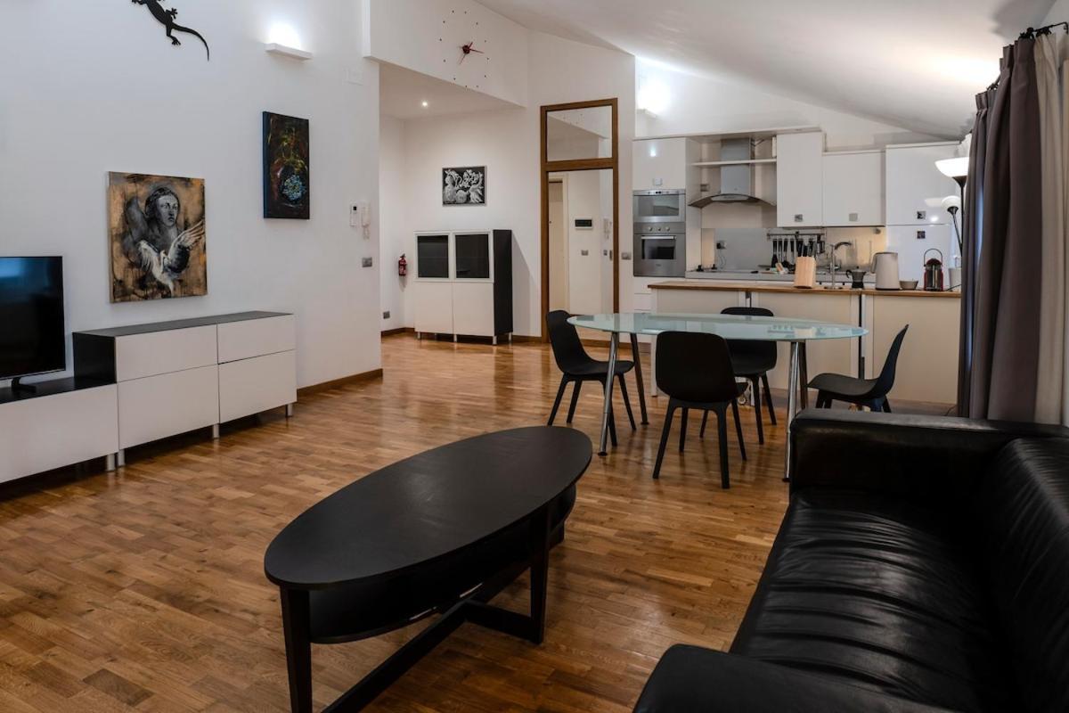Restart Dea Apartment Rom